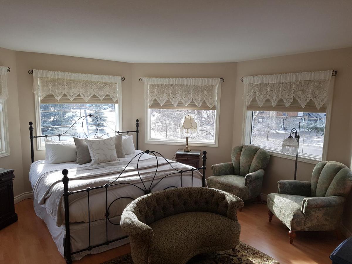 Lady Macdonald Country Inn 4*