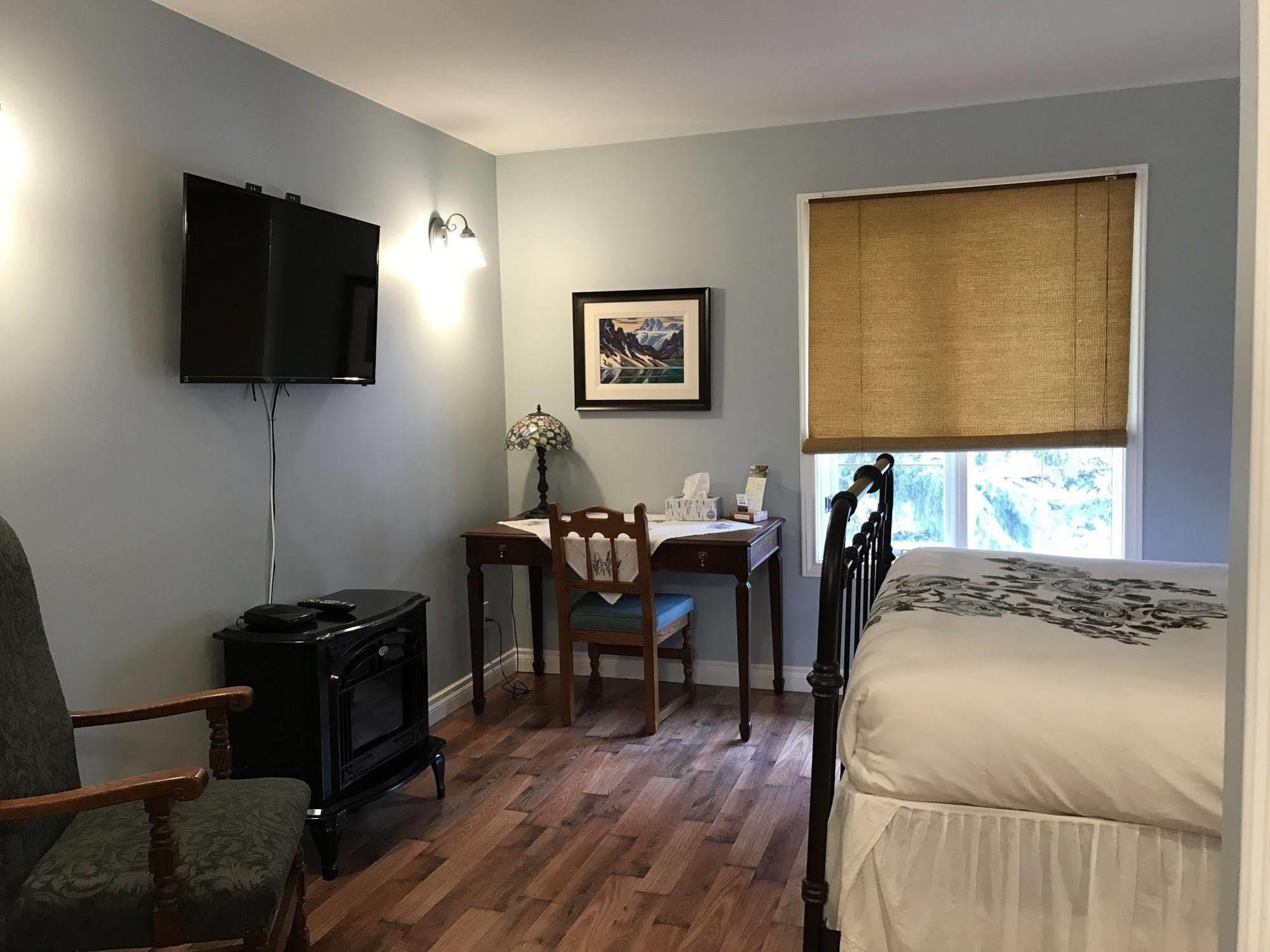 Inn Lady Macdonald Country Canmore